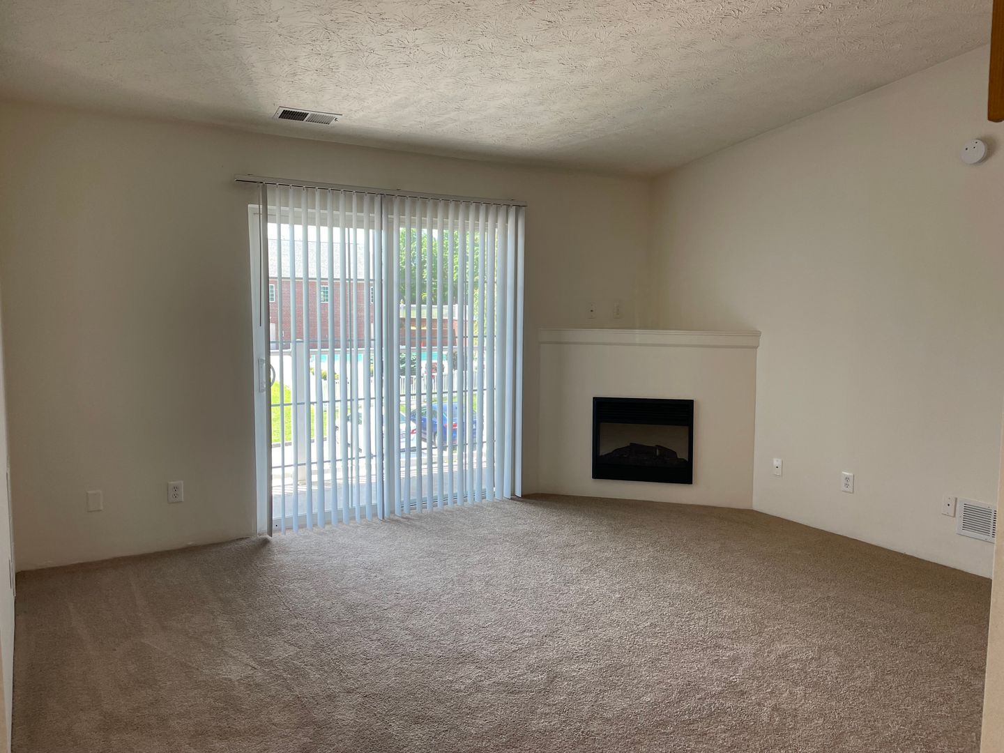 10905 Shaker Point Way unit 10914-09 – photo 5