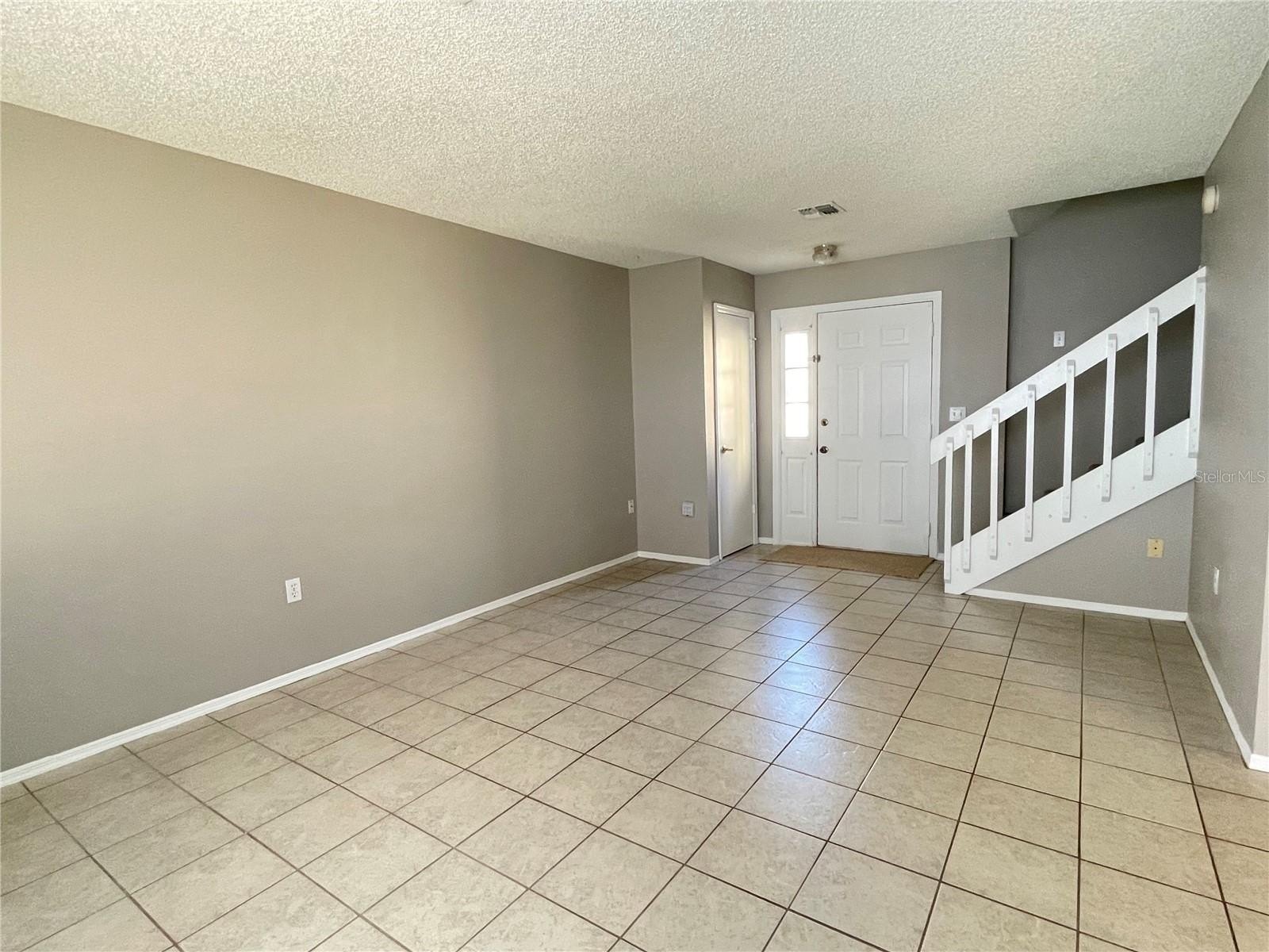 687 Lake Dexter Cir – photo 4