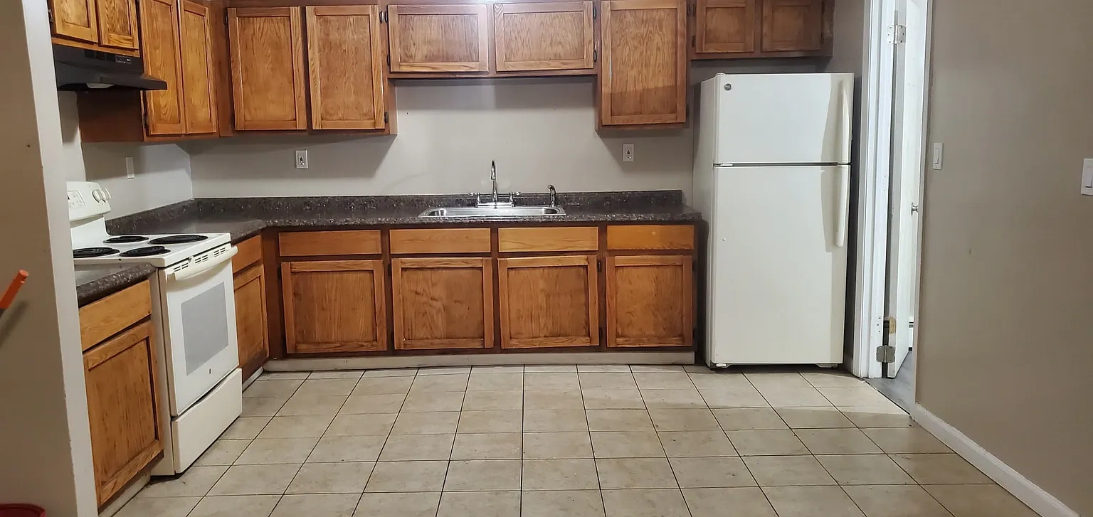 Asylum Hill Apartments – photo 3