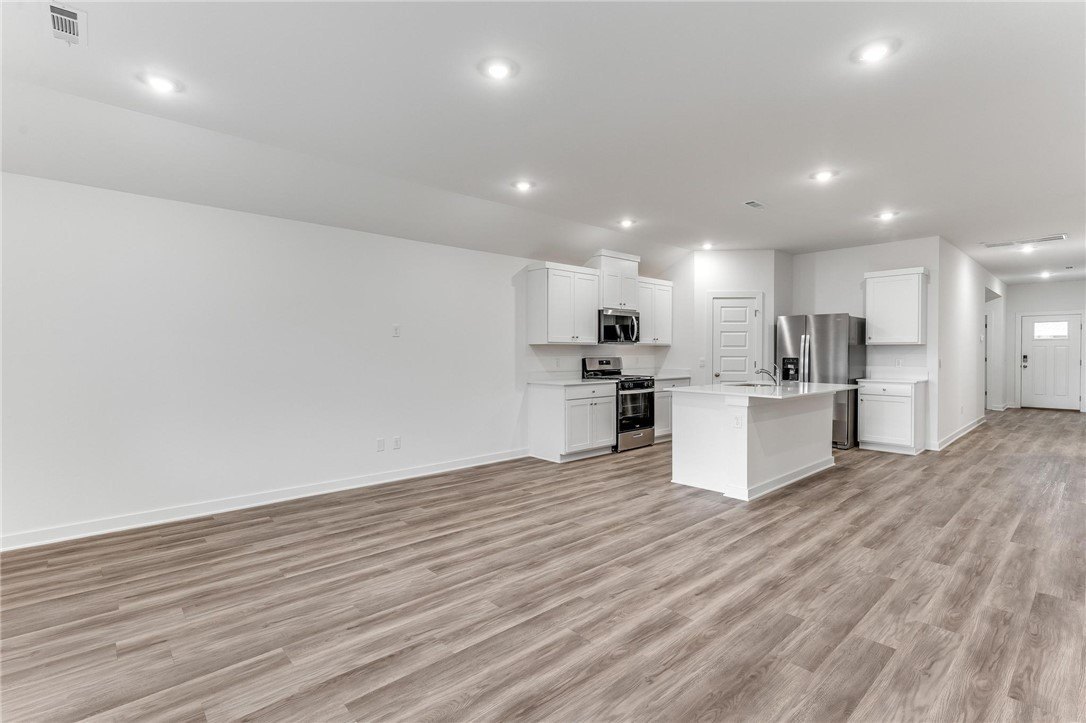603 S Neon Ave – photo 2