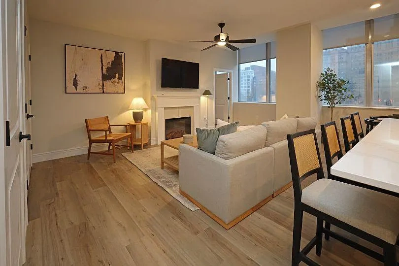 Residences at 55 – photo 5