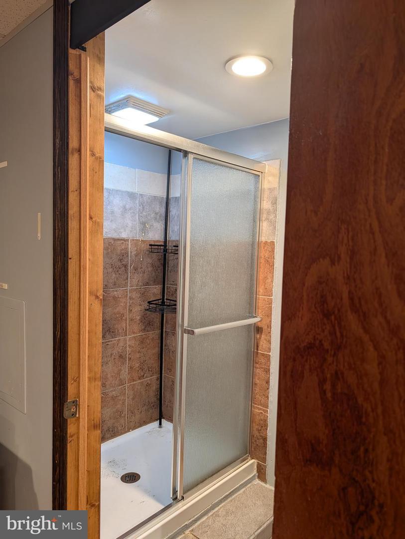 17371739 E Grand Ave – photo 5