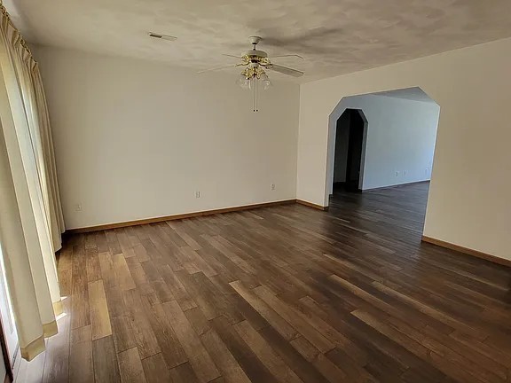 464 E 2nd St – photo 4