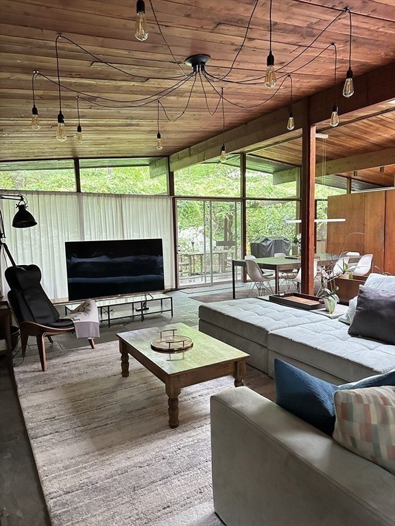 23 Peacock Farm Rd – photo 1