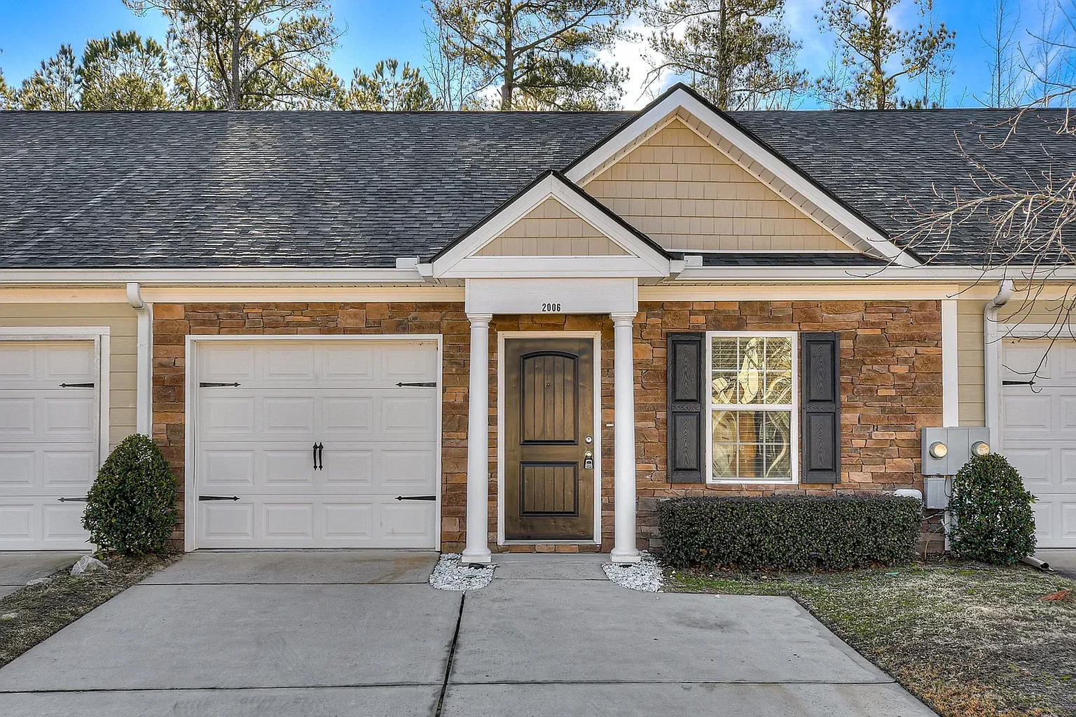 Stonewyck Luxury Townhomes – photo 2