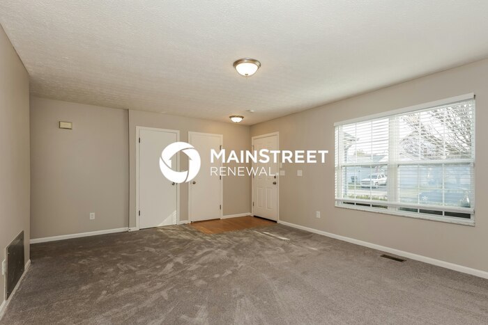 2079 Queens Meadow Ln – photo 4