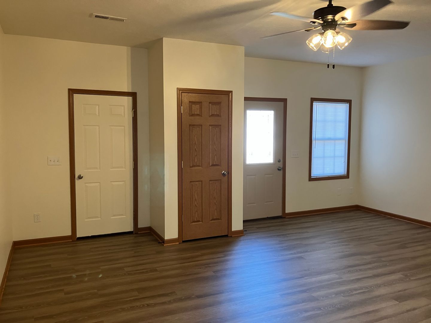 1011 Laurel Tree Ct unit 1011-C Laurel Tree Ct – photo 4