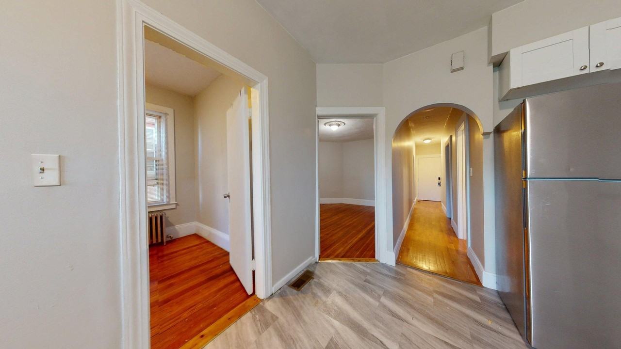 677 Bennington St unit 1 – photo 2