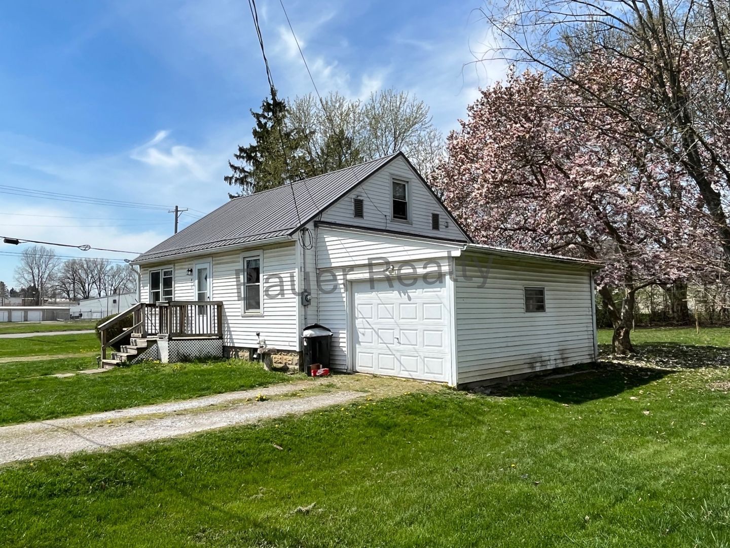 912 Grove Ave – photo 3