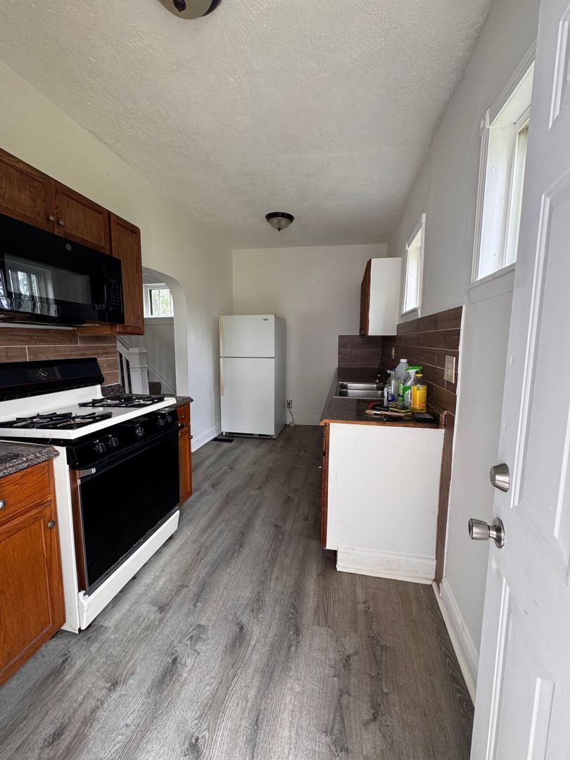 503 Hamilton Ave – photo 5