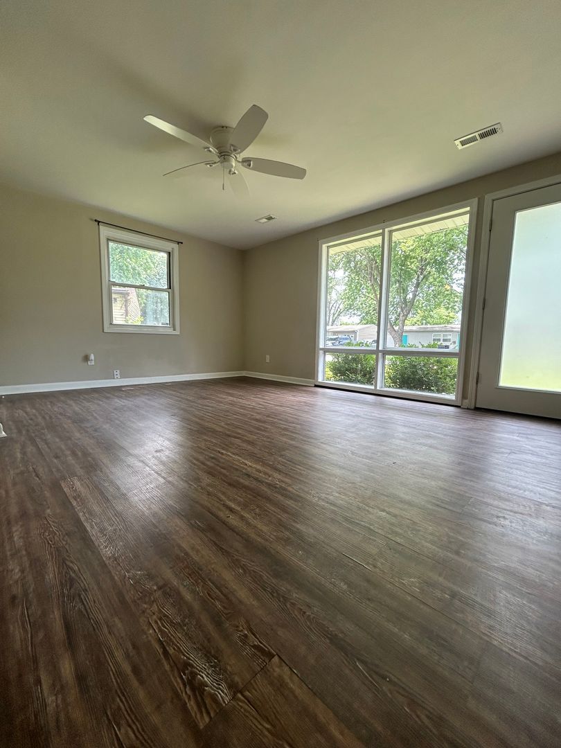 4536 Walter Ave – photo 3