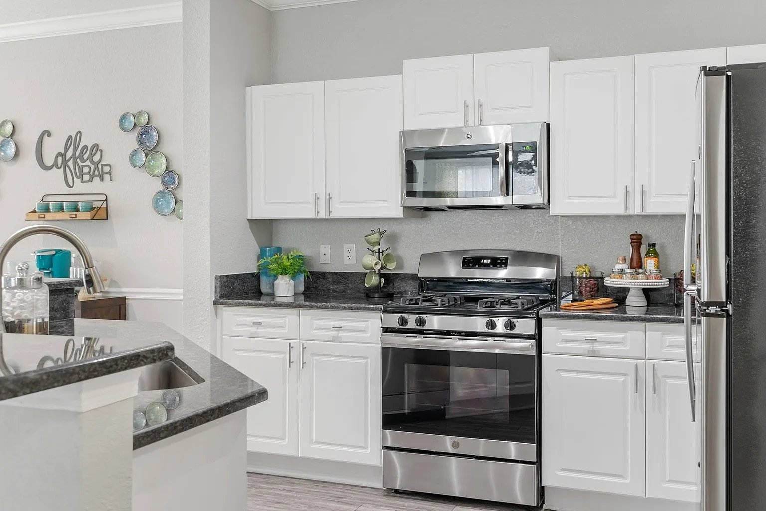 The Grand Reserve at Tampa Palms Apartments – photo 2