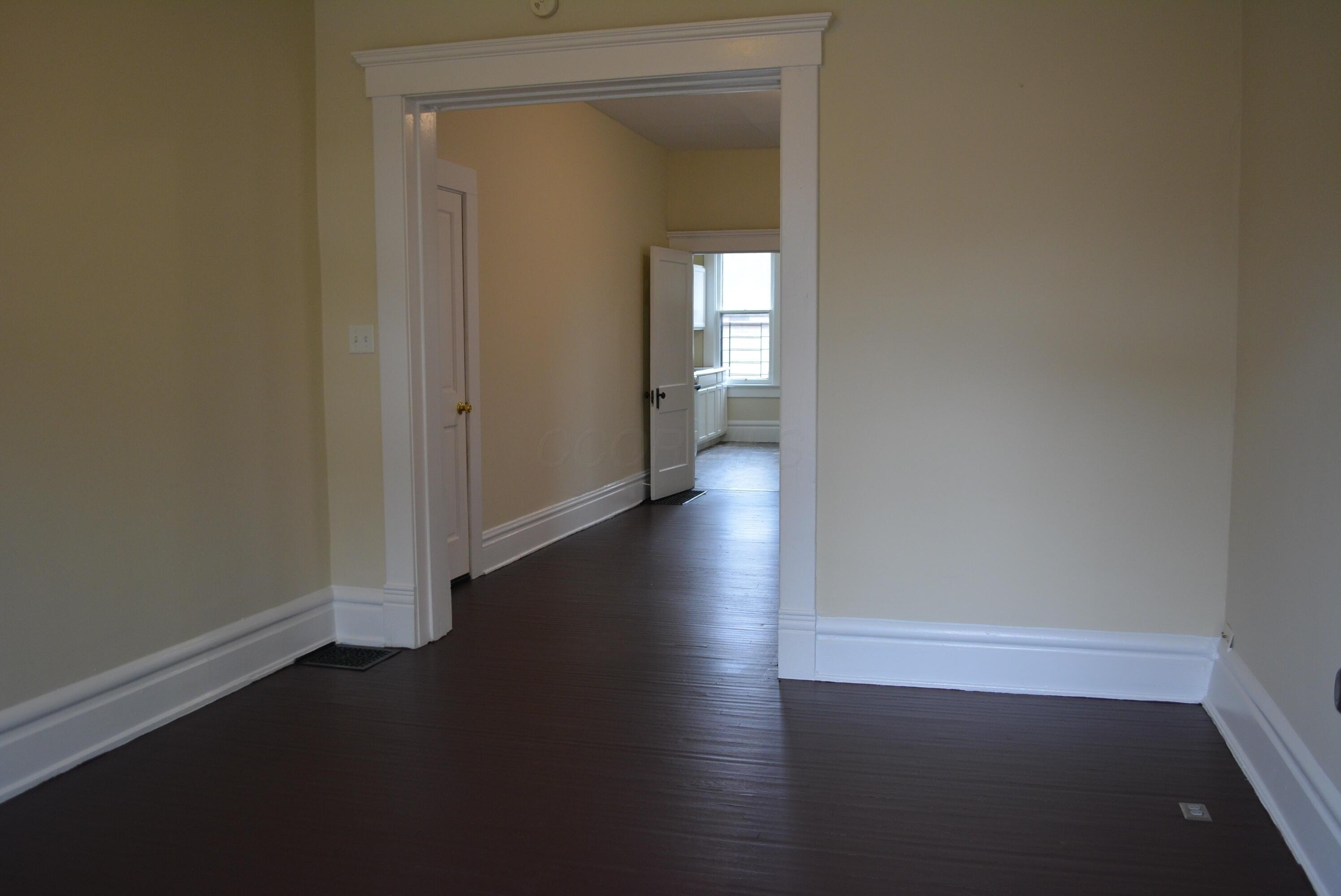 1257 Dennison Ave – photo 2