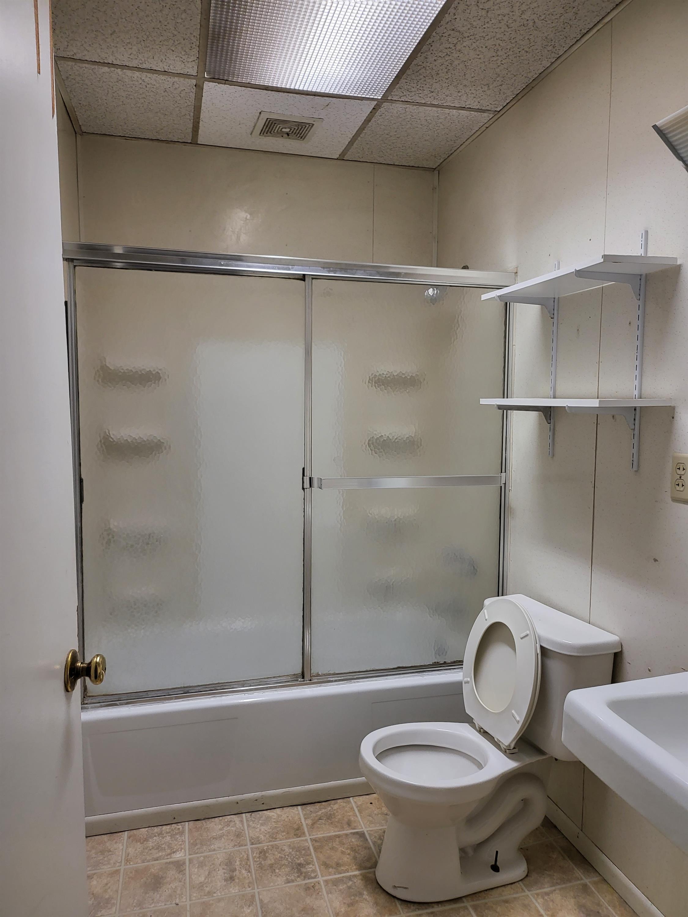 102 1/2 N Main St unit 5 – photo 5