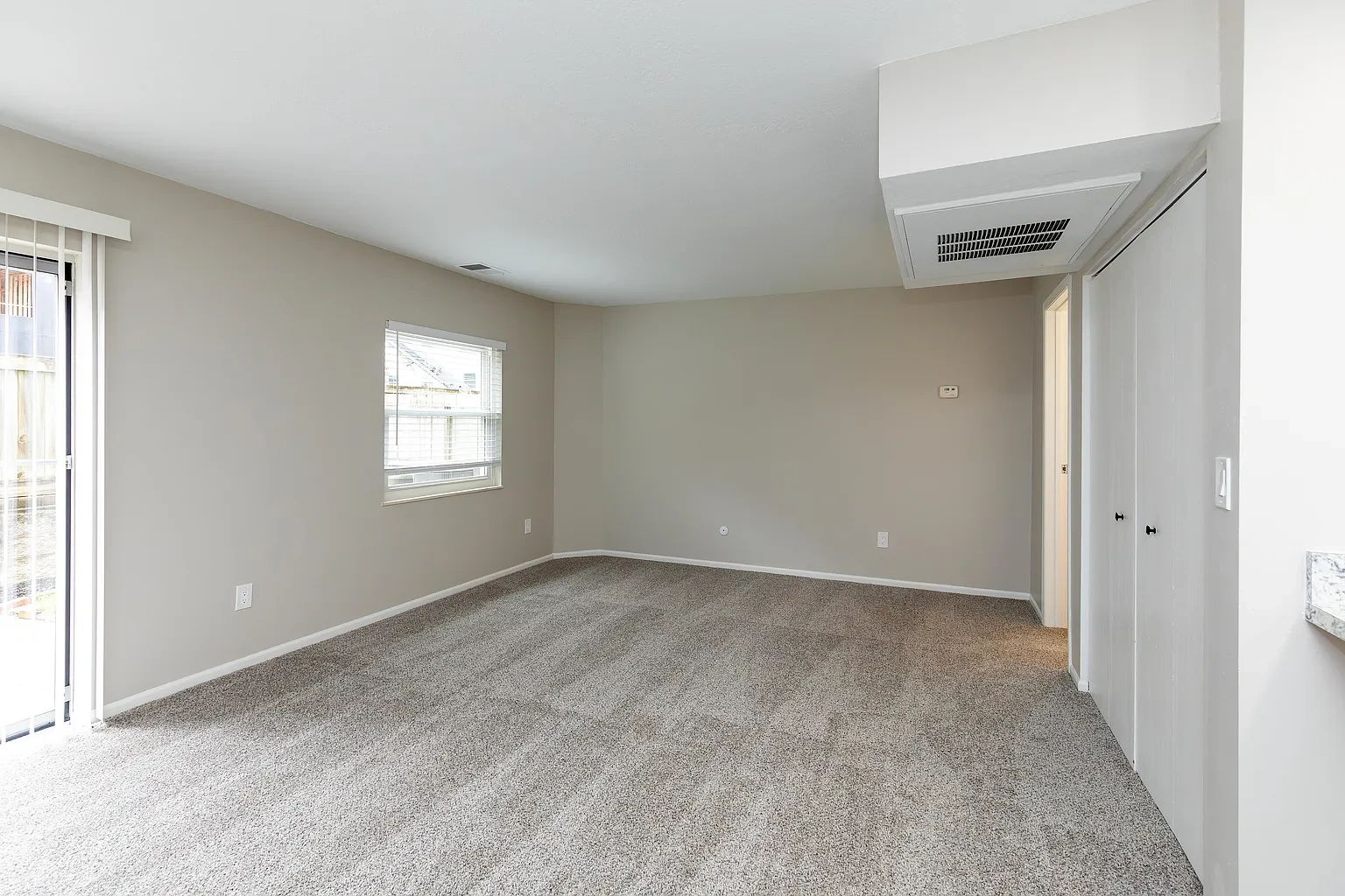 Market Mohawk Apartments – photo 5