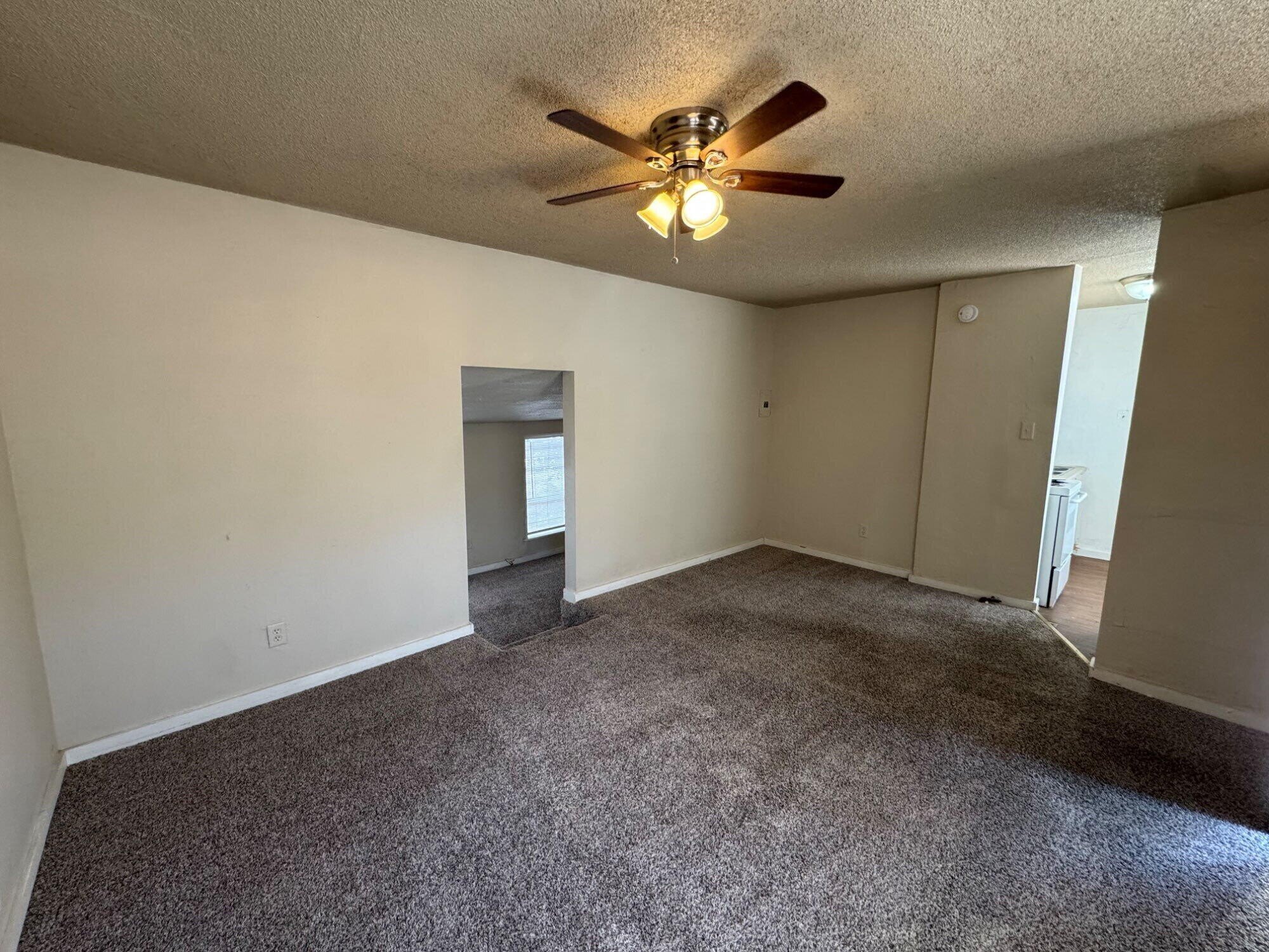 2010 32nd St – photo 2