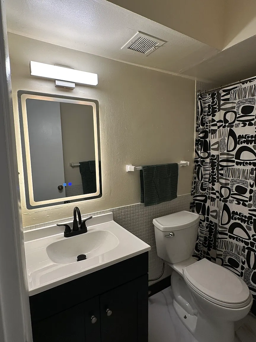 The Hampshire House – photo 4
