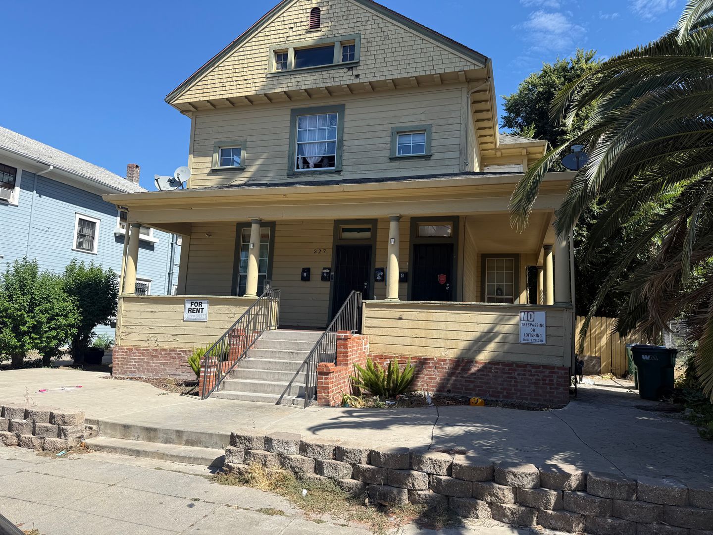 327 E Acacia St unit Unit 4 – photo 3
