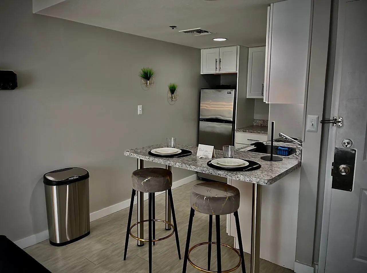 Flats at 390 – photo 5