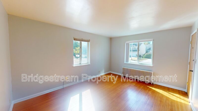 1549 Old Ln Ave unit 1 – photo 2