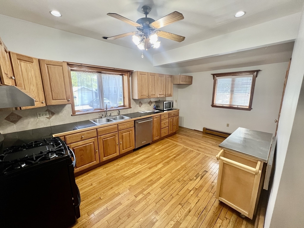 616 Adams St unit 1 – photo 5