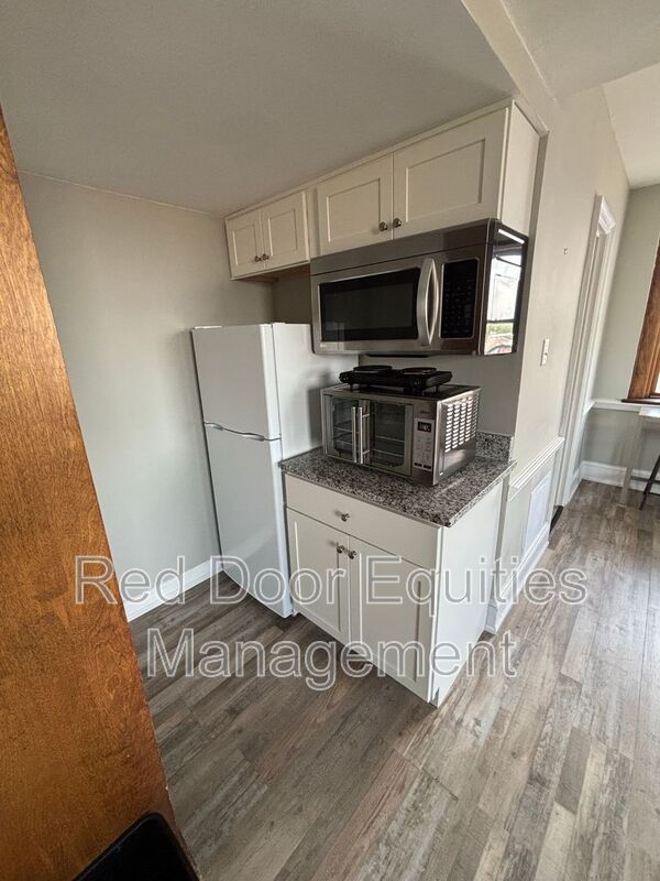 123 N Broad St unit 603 – photo 4