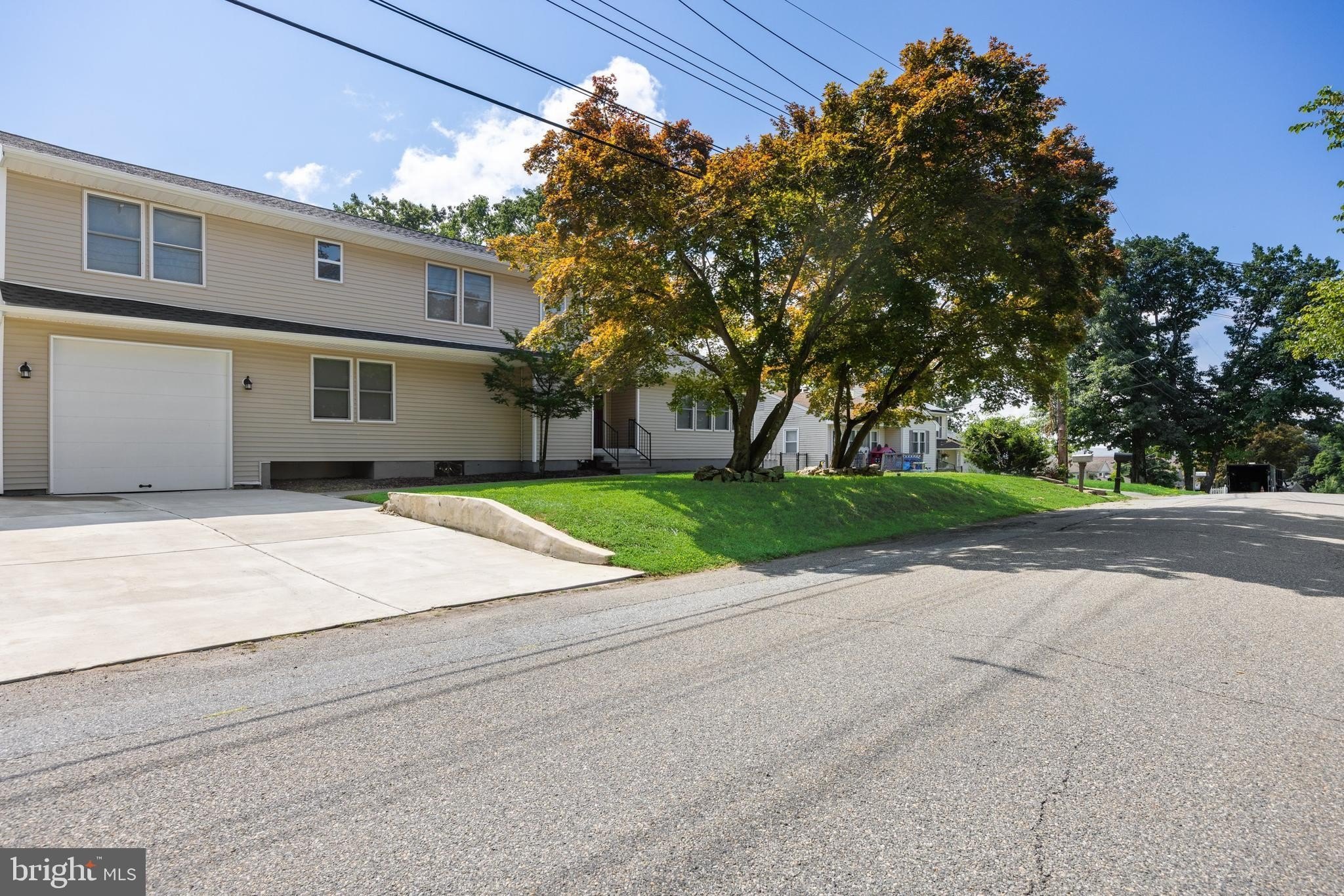 55 Shawnee Ave – photo 1