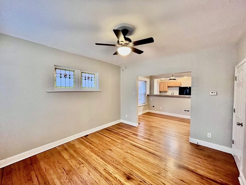 1535 McCausland Ave unit A – photo 2
