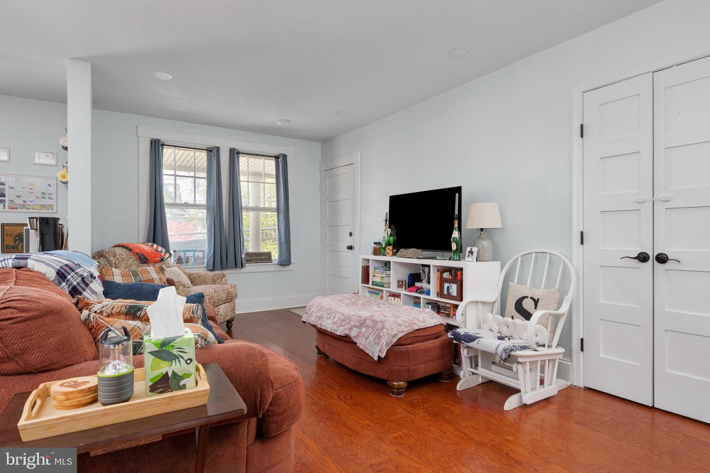 104 Maple Ave unit 4 – photo 3