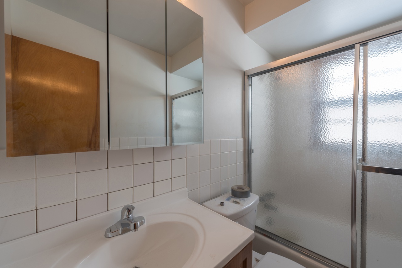 1140 E 176th St – photo 5