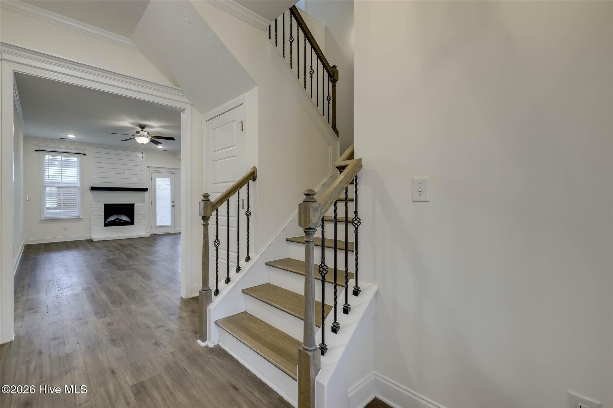 711 Courtland Ln – photo 5