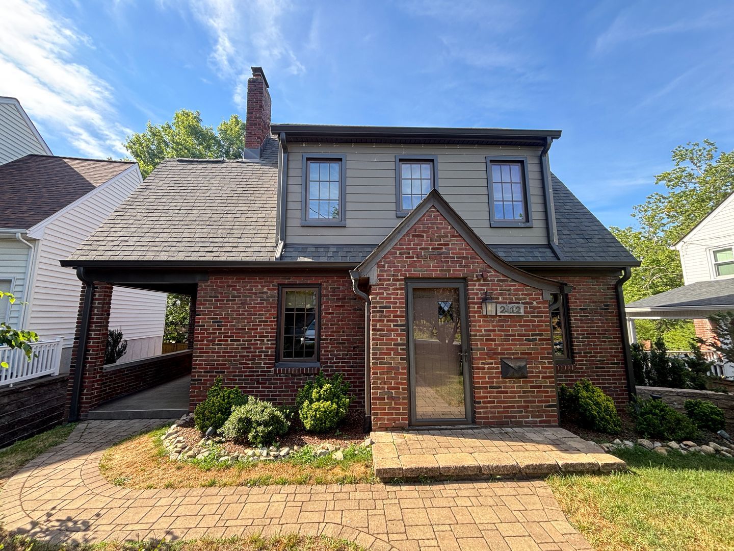 2412 Alberta Ave SW – photo 1