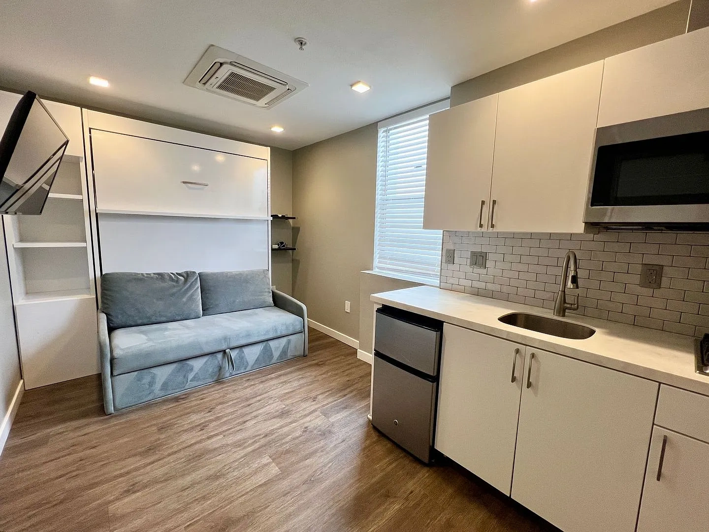 STUDIOS435 – Floor plan