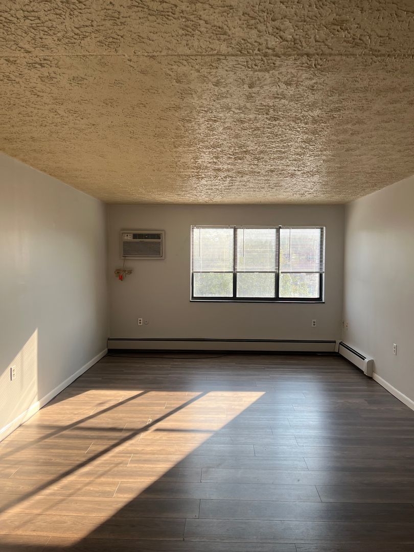 335 Sterling Ave unit A309 – photo 1