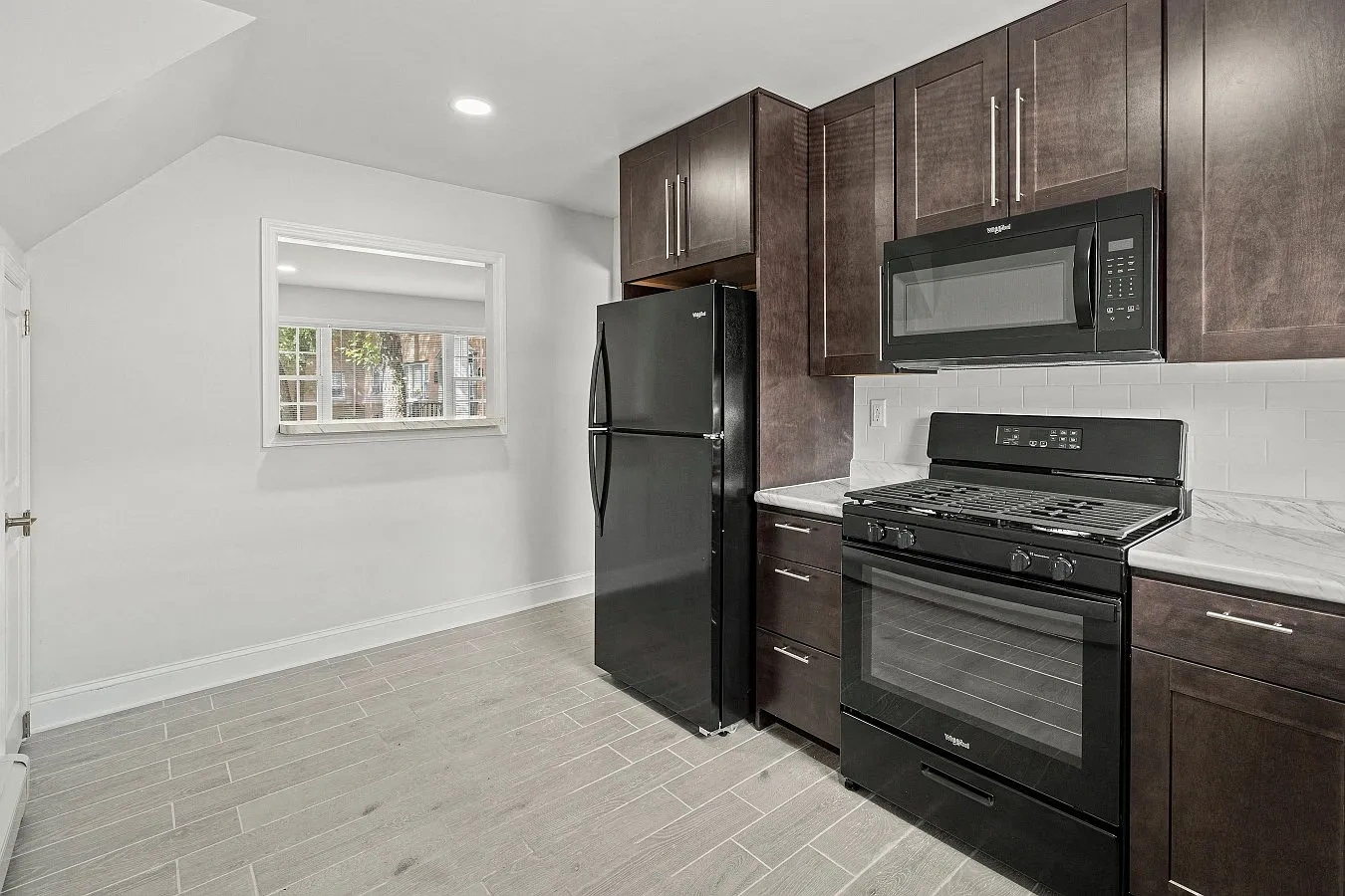 Riverview Manor Apartments – photo 4