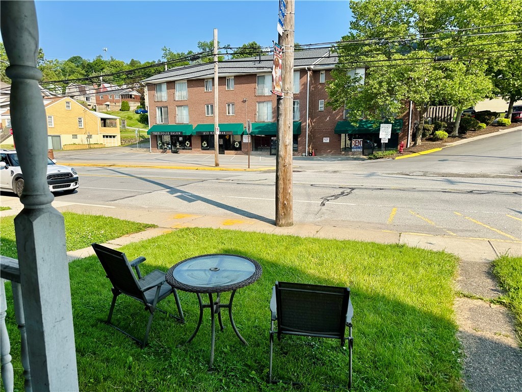 410 Freeport Rd – photo 3