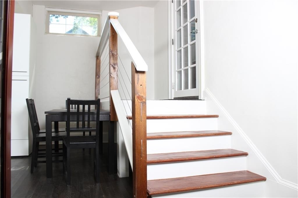 1124 Center St NW – photo 1