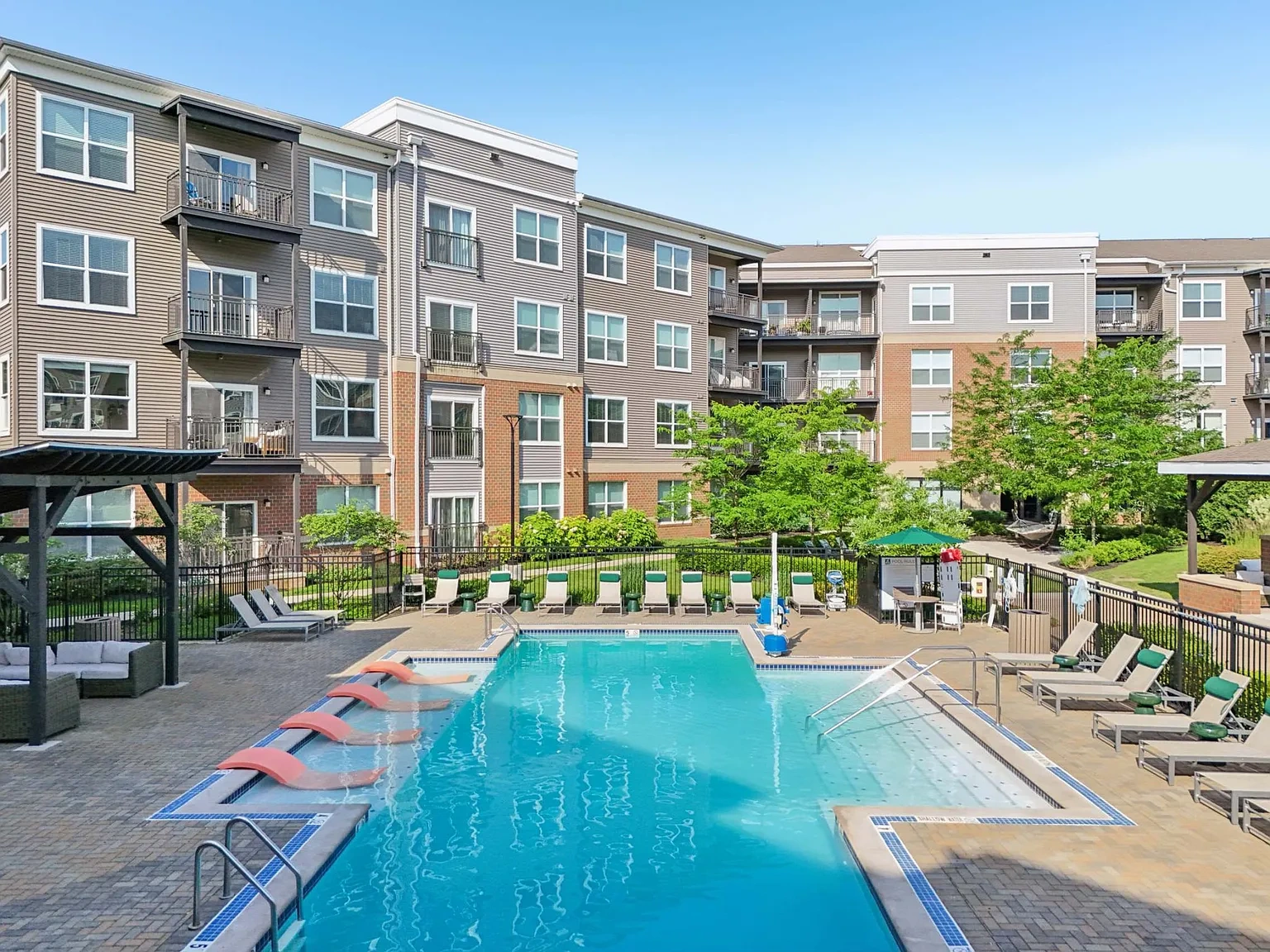 The Ashby at South Hills Village Station – photo 2