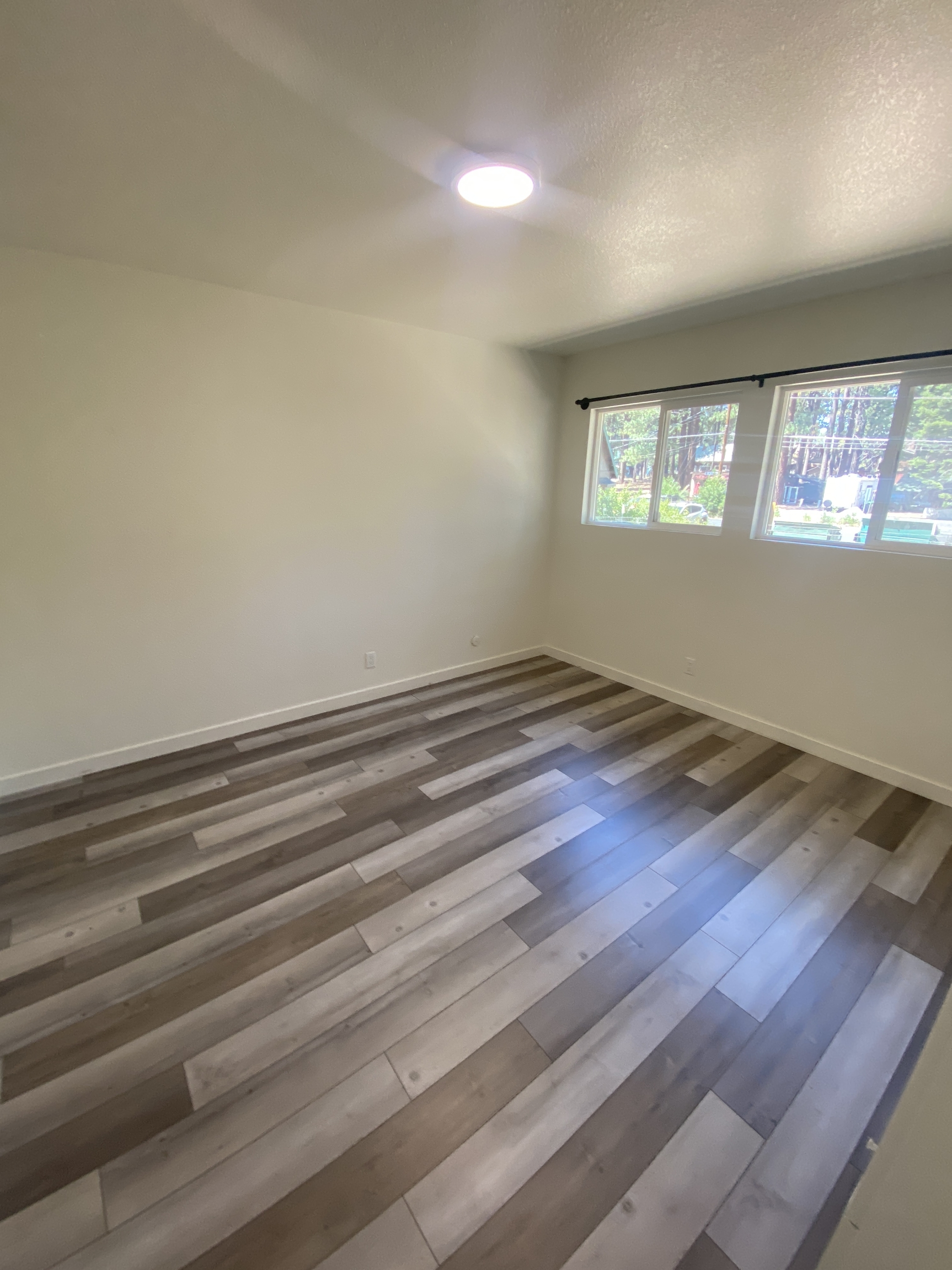 3671 Spruce Ave – photo 3