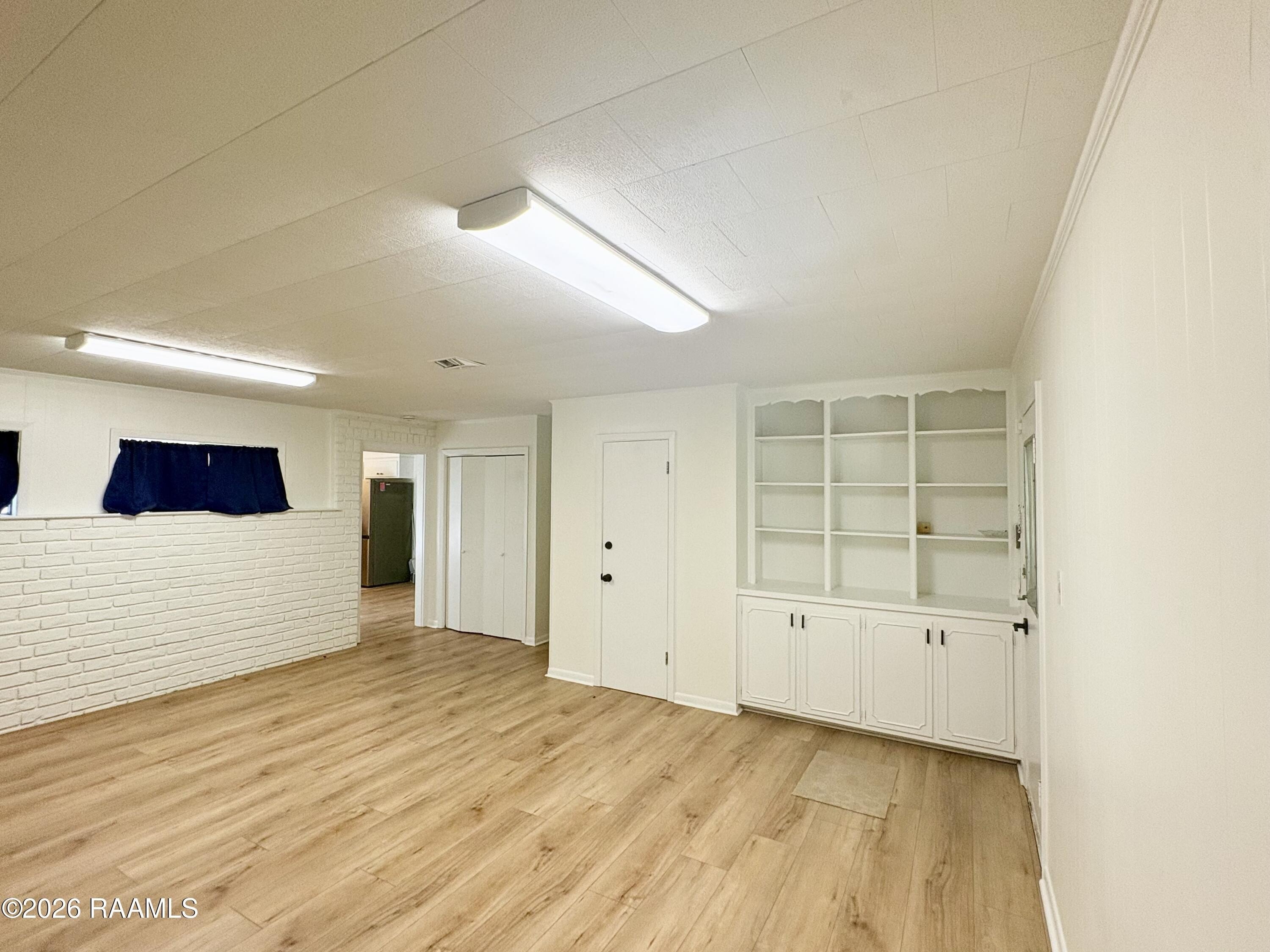 10021 E Tampa Dr – photo 2