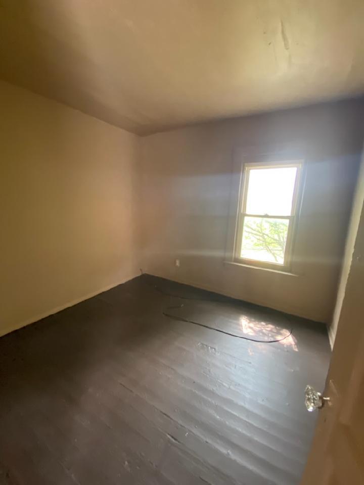 736 New Castle Ave – photo 3
