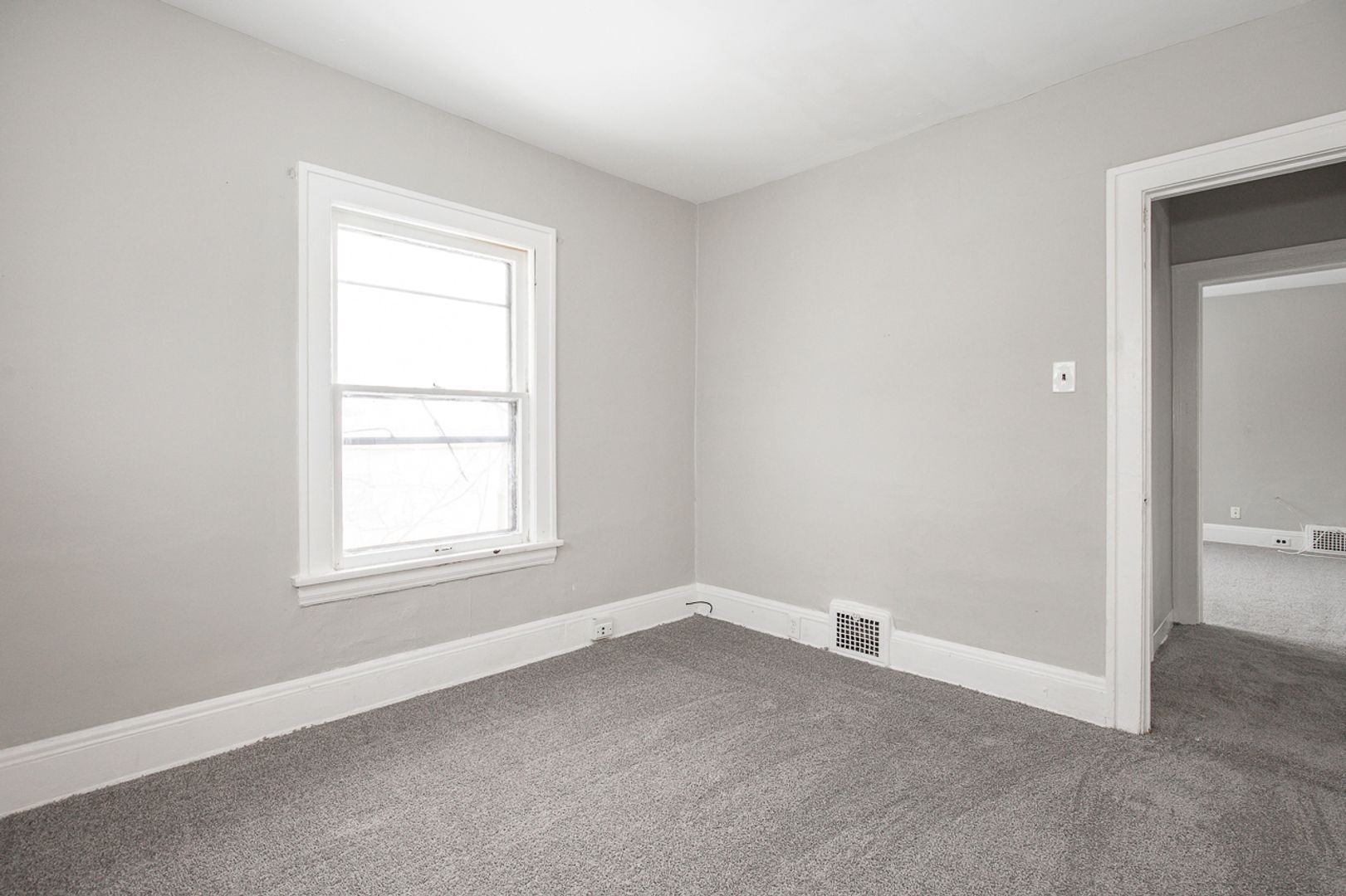 8505 Garfield Blvd unit Unit 2 – photo 4