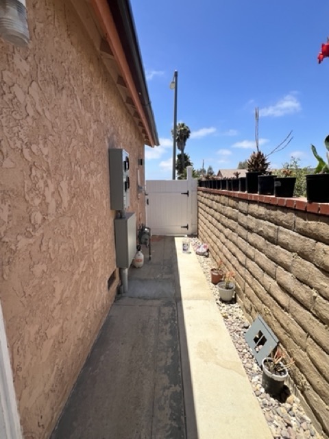 1529 Duarte Pl – photo 5