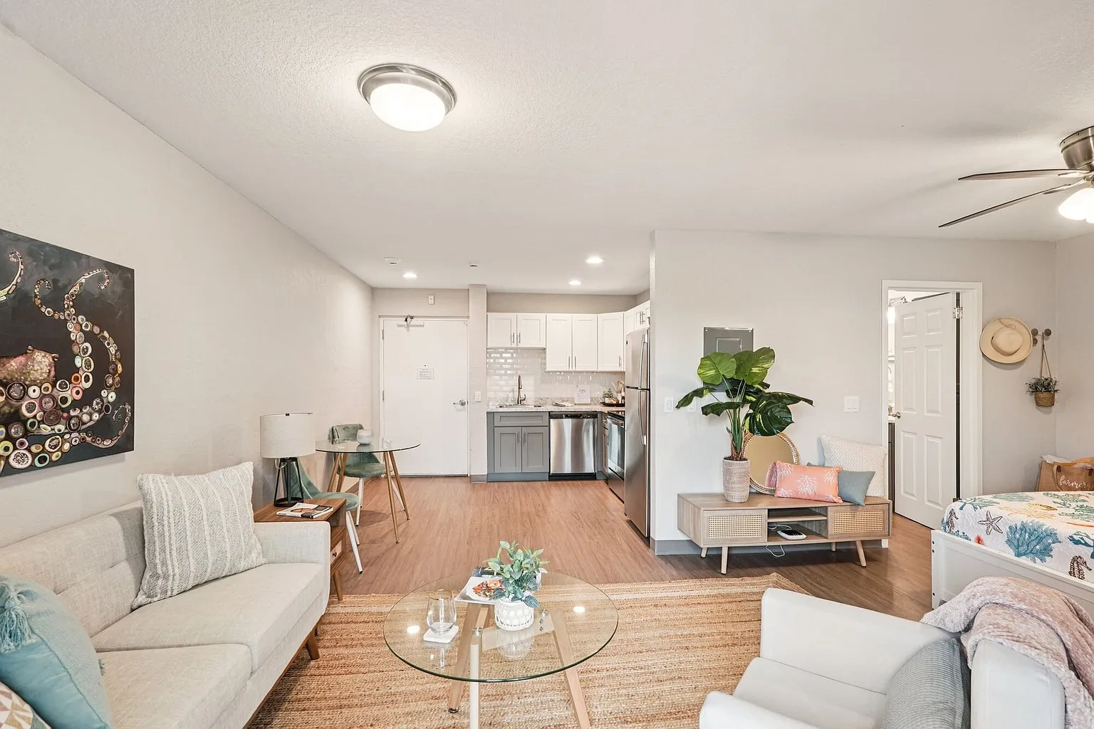 Sage Grove on Aaron Apartments – photo 3