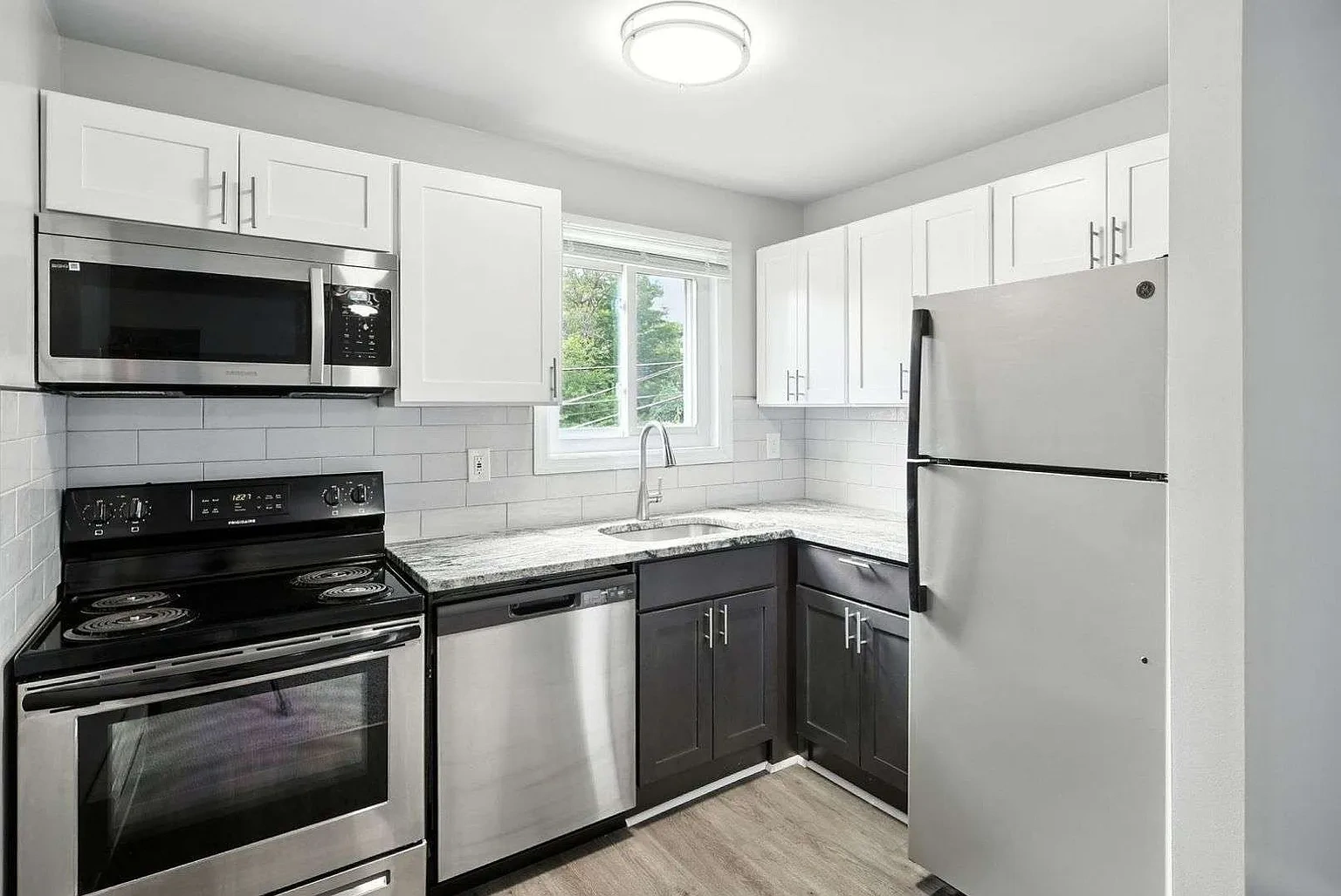 Shore Hill Apartments – photo 3