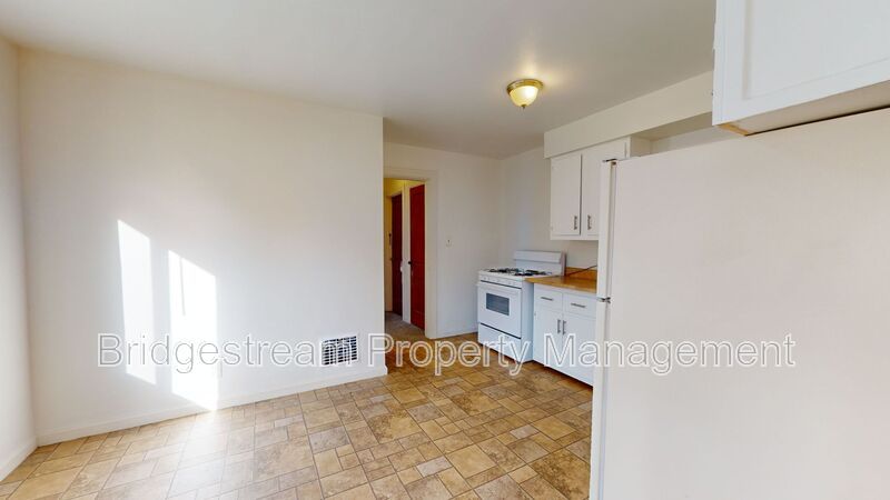 1413 Old Ln Ave unit 3 – photo 2