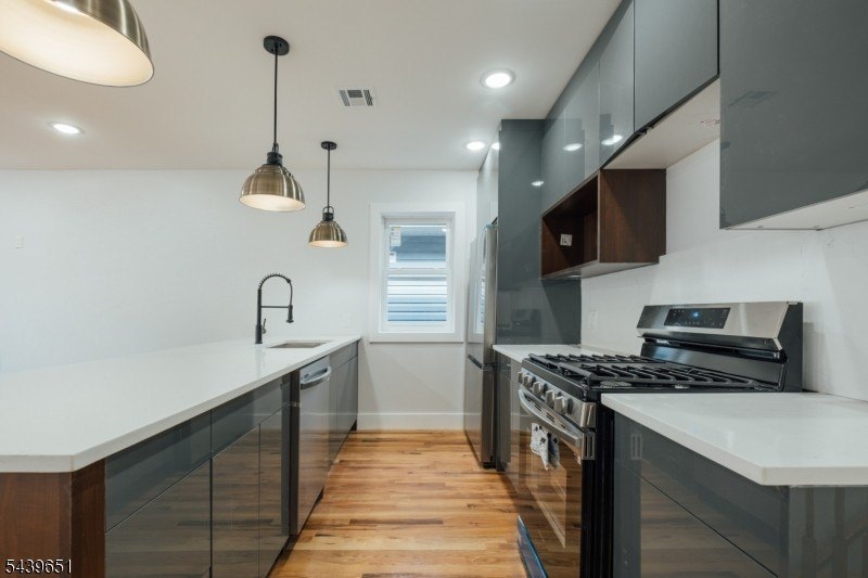 88 Hollywood Ave – photo 2