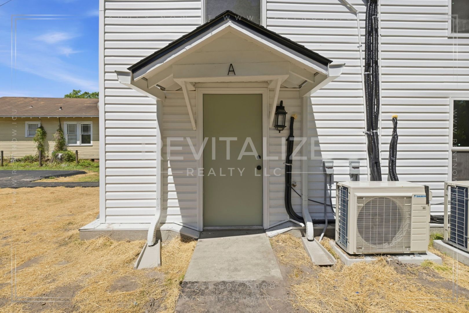 377 Tuttle Ave unit 377 Tuttle Ave Unit A – photo 4