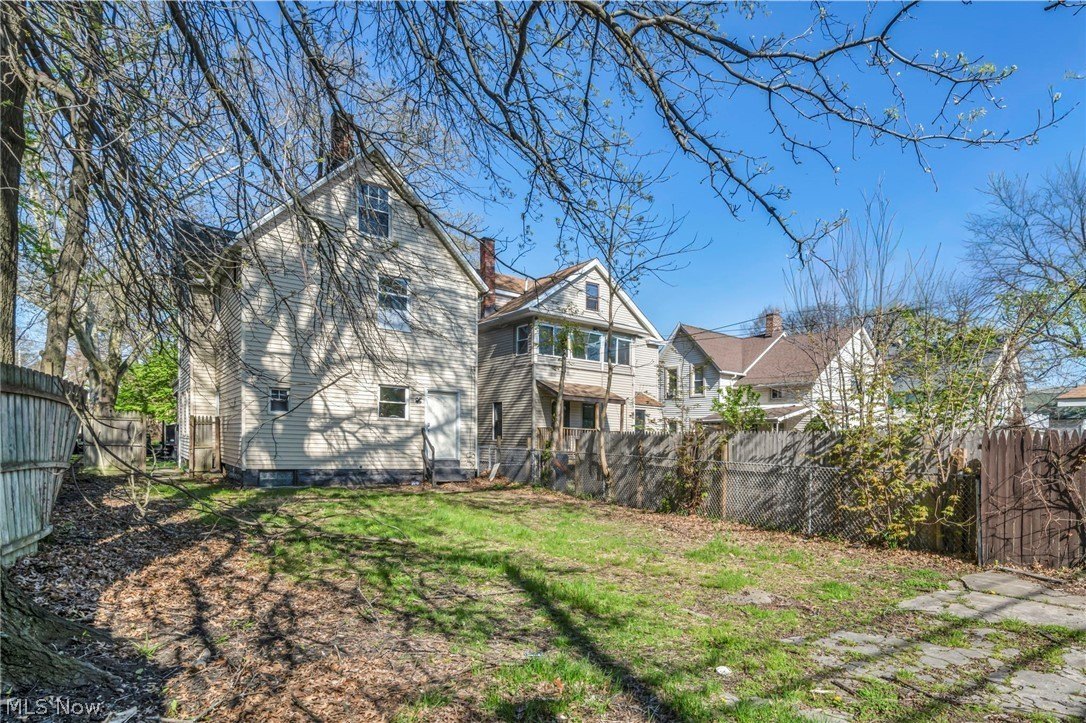 2049 W 85th St #UP – photo 2