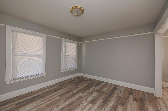 1548 E 49th St – photo 4